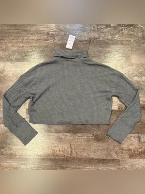 NWT Wild Fable Soft Gray Cropped Long Sleeve Turtleneck Small Waffle Knit thumbnail 4
