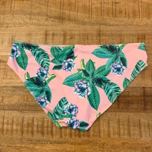 Asos Bikini Set M Tropical Floral Ruffle‎ Pink Two Piece Swimsuit Bathing Suit thumbnail 6