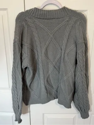 Authentic TAYLOR SWIFT TTPD Cable Knit V-Neck Cardigan Sweater - Gray XS/S thumbnail 4