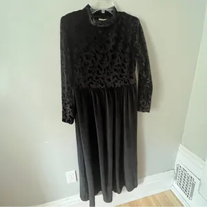Vintage Coldwater Creek Black Velvet Burnout Dress Long Sleeve Midi Textured thumbnail 2