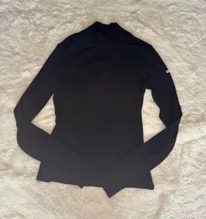 ALO Yoga Hazy Mock Neck Pullover | Black | Size M thumbnail 1