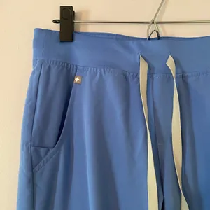FIGS Ceil Blue Zamora Jogger Scrub Pants Uniform Nurse Doctor Women's size Small thumbnail 3