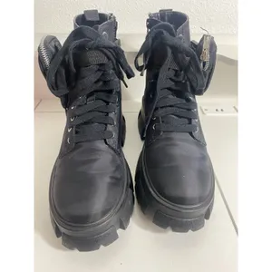 Steve Madden Thora-P Black Nylon Lace-Up Combat Ankle Lug Boots Women's 8 thumbnail 5