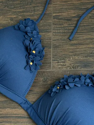 Bikini Top Flower thumbnail 2