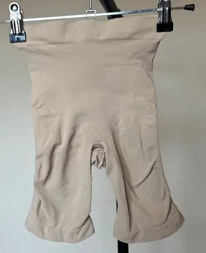 SKIMS Seamless Sculpt Mid Thigh Short compression nude sand shape wear NWOT Sz S thumbnail 1