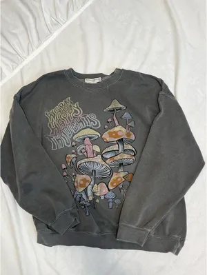 Urban Outfitters Crewneck thumbnail 1
