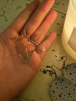 Gold Star Earrings thumbnail 2