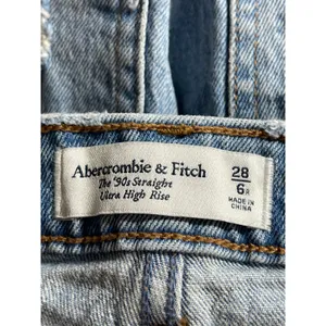 Abercrombie & Fitch The 90s Straight Ultra High Rise Blue Denim Jeans Size 28 thumbnail 4