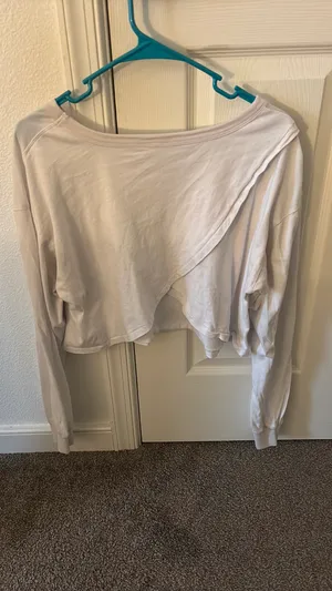 100% cotton cropped boxy long-sleeve thumbnail 6