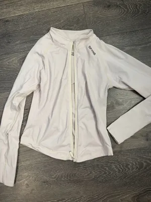 Dfyne shorts and jacket  thumbnail 5