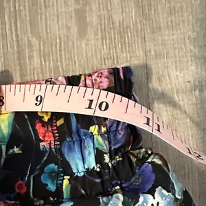 Lululemon 2 Hotty Hot High‎ Rise Tennis Golf Workout Black Floral Mini Skirt thumbnail 5