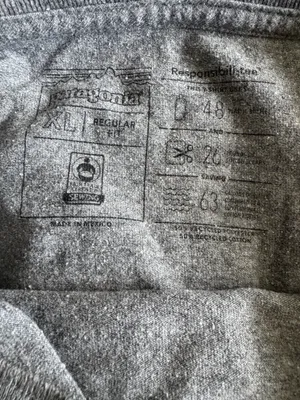 Patagonia Women’s top thumbnail 2