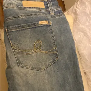 Seven7 Women's Distressed Light Blue Boyfriend‎ Jeans thumbnail 4