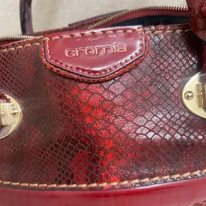 Cromia Italy Burgundy Snakeskin Leather Shoulder Bag Tassel Satchel" HAS PEELING thumbnail 3