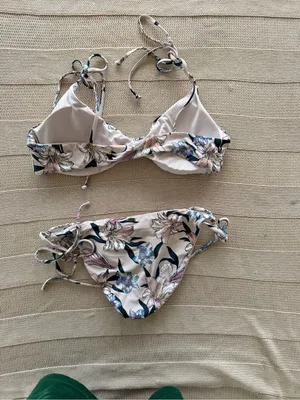 O'Neill Cream Bikini Set with Pastel Pink and Blue Floral Print thumbnail 6