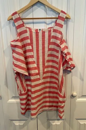 Soft Surroundings Red And White Stripe Cold‎ Shoulder Tunic/Dress Size Medium thumbnail 1