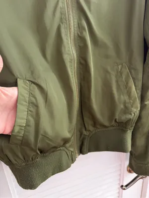 Heart & Hips Women’s Green Bomber Jacket thumbnail 6