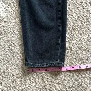 American Eagle Black High Waisted Mom Jeans Size 8 Long thumbnail 7