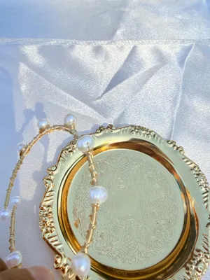 Gold tone freshwater pearl bracelet thumbnail 2