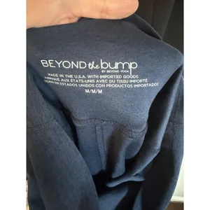 Beyond Yoga Beyond The Bump Spacedye Navy Leggings Pockets Sz M NWT thumbnail 8