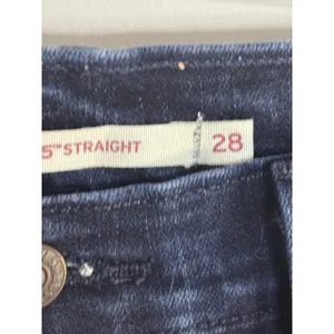 Levi's 505 Straight Jeans Womens 28 Dark Wash Blue Indigo Excellent‎ Denim thumbnail 3