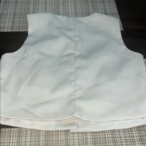 SHEIN Cream Sleeveless Button-Up Top thumbnail 3