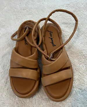 Free People Harper Platform Puffy Ankle Strap Sandal Leather Tan 39.5 Boho Indie thumbnail 1