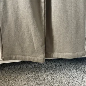 NWT Old Navy Wide Leg Sweatpants Taupe Neutral Lounge Athleisure Comfy Joggers thumbnail 2