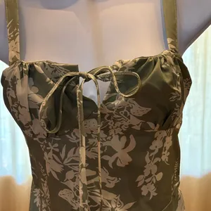 NWOT Floral Green Midi Dress thumbnail 5