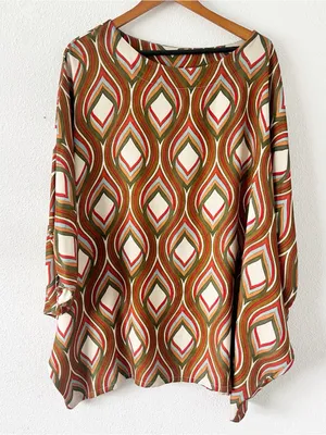 Bryn Walker Mod Geo Print Oversized Dolman Sleeve Bohemian Art Tunic Top thumbnail 2
