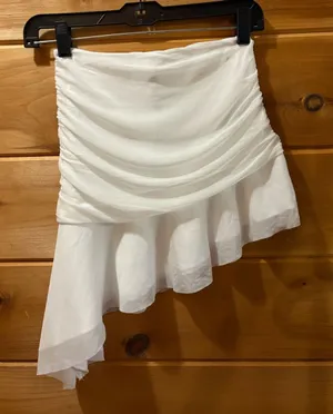 Princess Polly White Asymmetrical Lovell Ruffle Mini Skirt size 2 NWT thumbnail 1