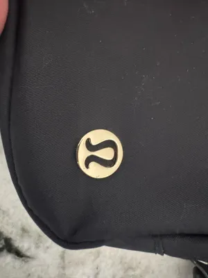 Lululemon Everywhere Belt Bag 1L thumbnail 2