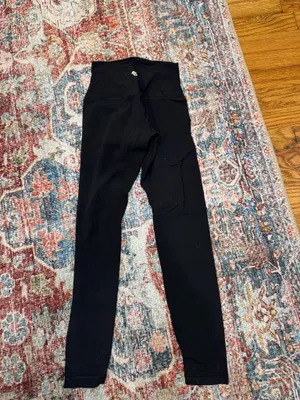 Aritzia Leggings thumbnail 2