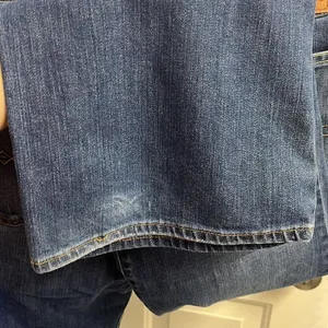 Lucky Brand Medium Blue Distressed 5- Pocket Mid-Rise Flare Jeans-Size 32/14 thumbnail 10