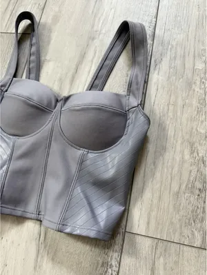 Alo Yoga Airlift Winter Warm Mob Wife Faux Leather Cropped Supermoto Tank small thumbnail 3
