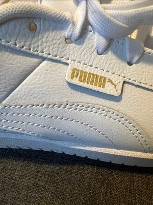 Puma Women's White Low-Top Leather Sneakers with Subtle Gold Logo thumbnail 6