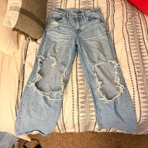 Curvy Super High Rise Jeans thumbnail 3