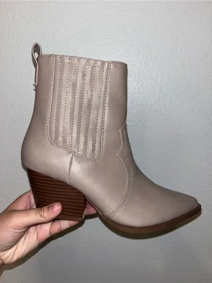 NEW Qupid Nude Beige Western Ankle Booties Pointed Toe Block Heel Size 6 thumbnail 2