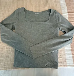 Hollister Long Sleeve Top thumbnail 1