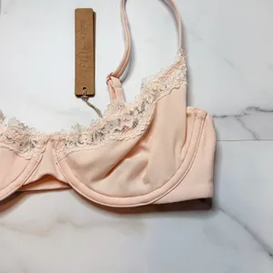 NWT Skims Fits Everybody Lace Unlined Scoop Bra thumbnail 2