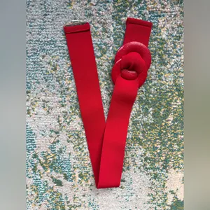 Vintage 80s red snakeskin stretch buckle belt, size medium thumbnail 8