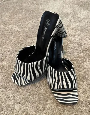 Zebra Print Mules size 9  thumbnail 1