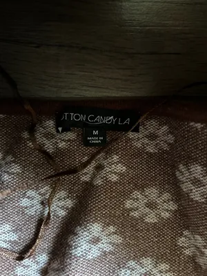Cotton Candy Brown Halter Floral Knit Crop Top with White Flowers thumbnail 2