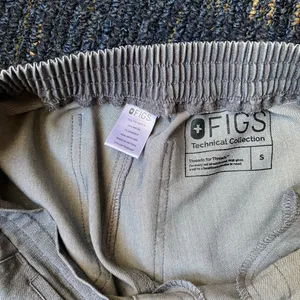 Figs womens Cargo Pants in Gray with Teal Accent thumbnail 5