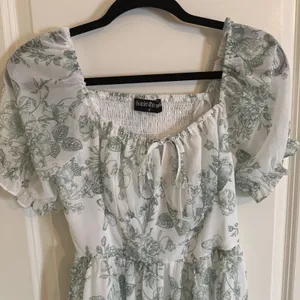 Scarlet Darkness Floral Toile Smocked Midi Dress Fairy Cottage Core Sz Small thumbnail 2