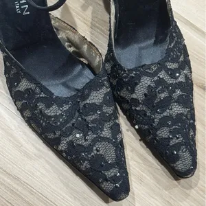 St John Italian Pumps Pointed Toe Kitten Heels Black Lace Sparkle Women’s 8.5 thumbnail 2