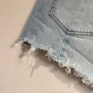 Abercrombie High Rise‎ Cutoff Shorts Size 26 Light Wash Distressed Denim thumbnail 5
