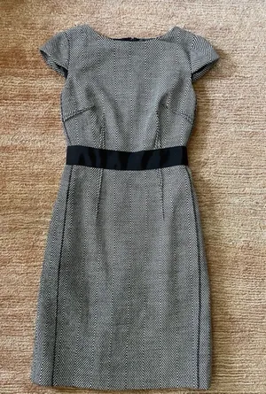 Per Se Wool Blend Chevron Sheath Dress Size 0 Black White Career thumbnail 1