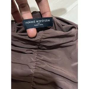 Naked Wardrobe NEW Women XS Espresso Brown Ruched Sleeveless Top Minimalist Chic thumbnail 4