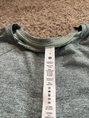 Lululemon License to Train Classic-Fit T-Shirt size 8 thumbnail 2